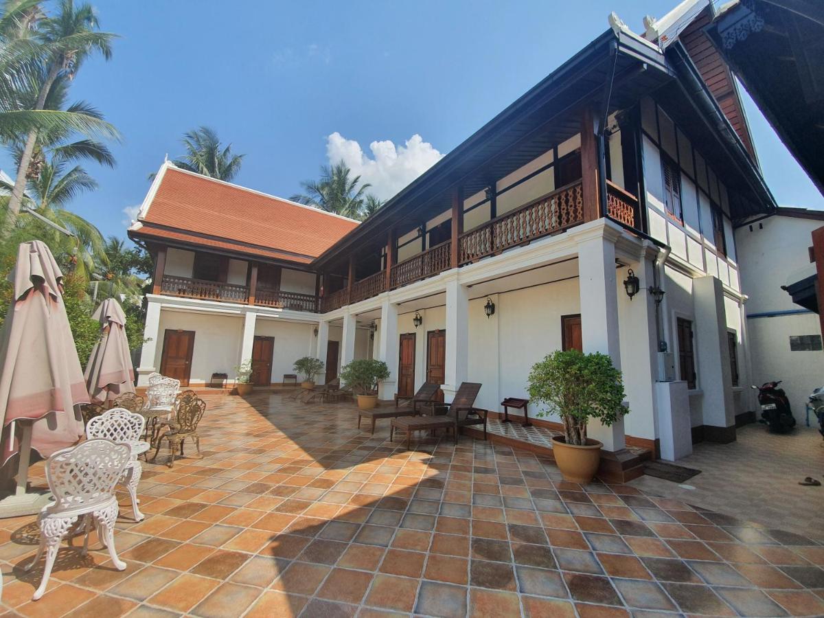 Ananta Villa Luang Prabang Exterior photo